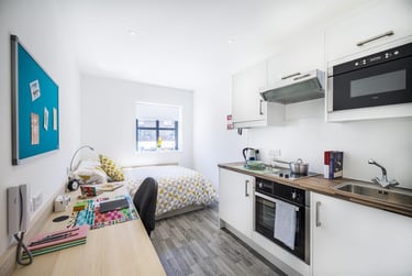 1 bed studio, Castle Hill, Cambridge, CB43BF - Image 3